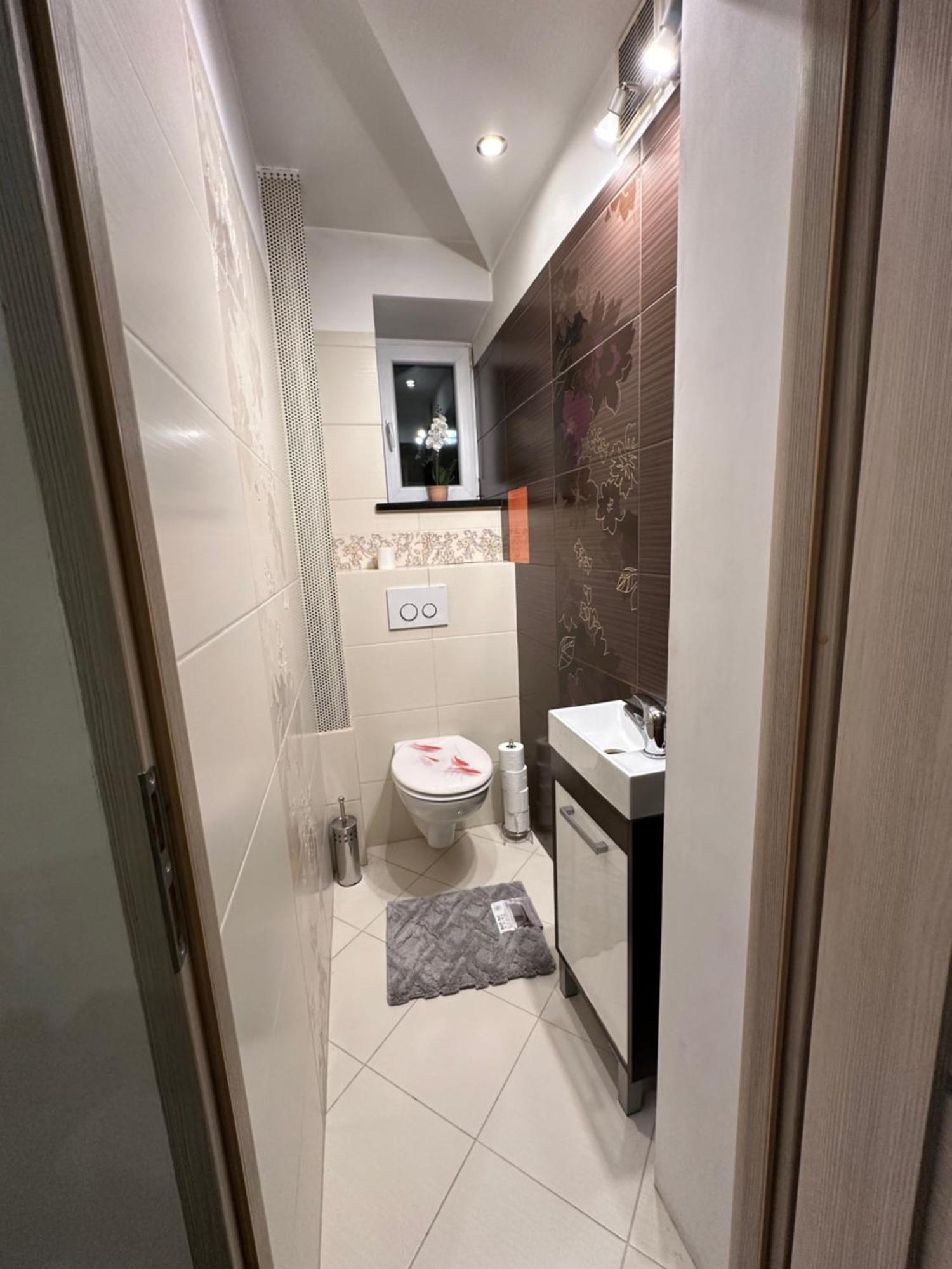 Large, Luxury Condo With Sauna Przemyśl Esterno foto