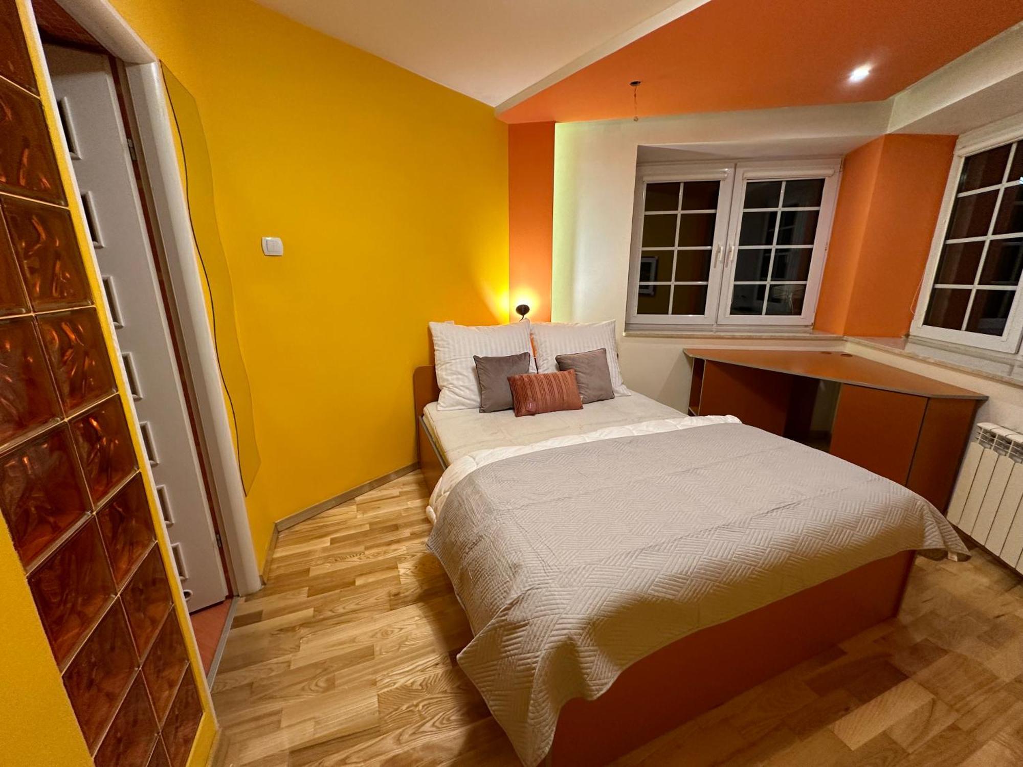 Large, Luxury Condo With Sauna Przemyśl Esterno foto